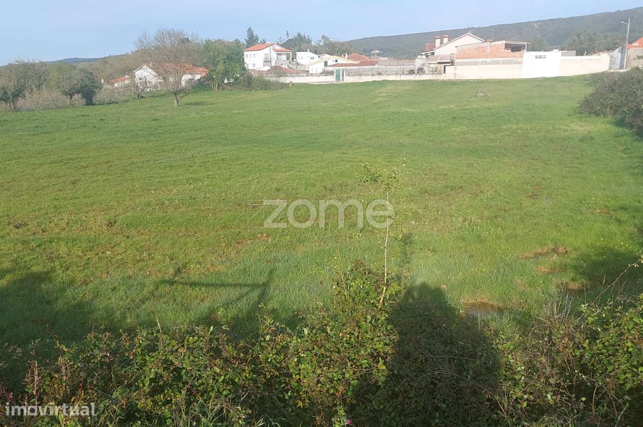 Terreno para construção a 2 minutos de Porto de Mós - Grande imagem: 2/22