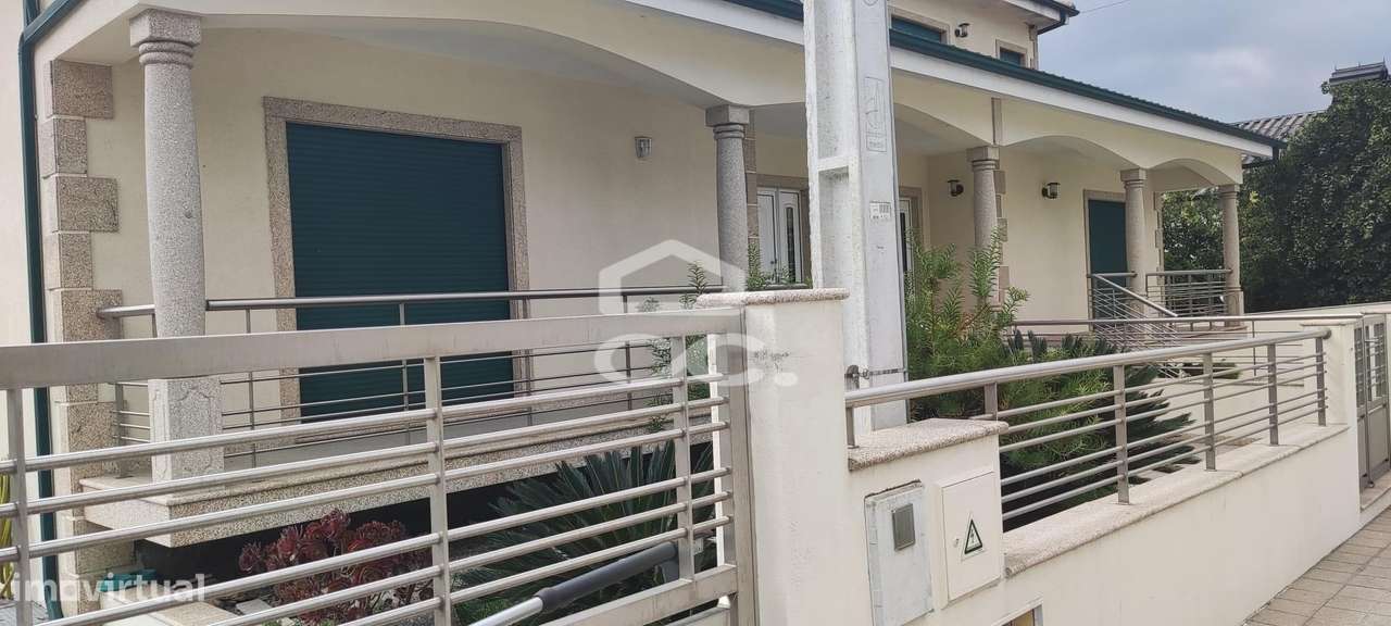 Moradia T4, Nevogilde, Lousada-1