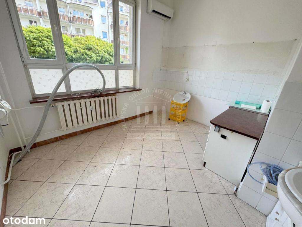 ATRAKCYJNY LOKAL UŻYTKOWY- PARTER, DUŻA WITRYNA, SWOBODNE PARKOWANIE!-3