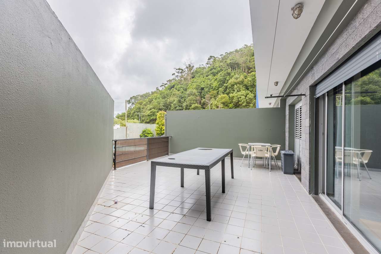 Apartamento T1 com Terraço e Piscina - Grande imagem: 5/11