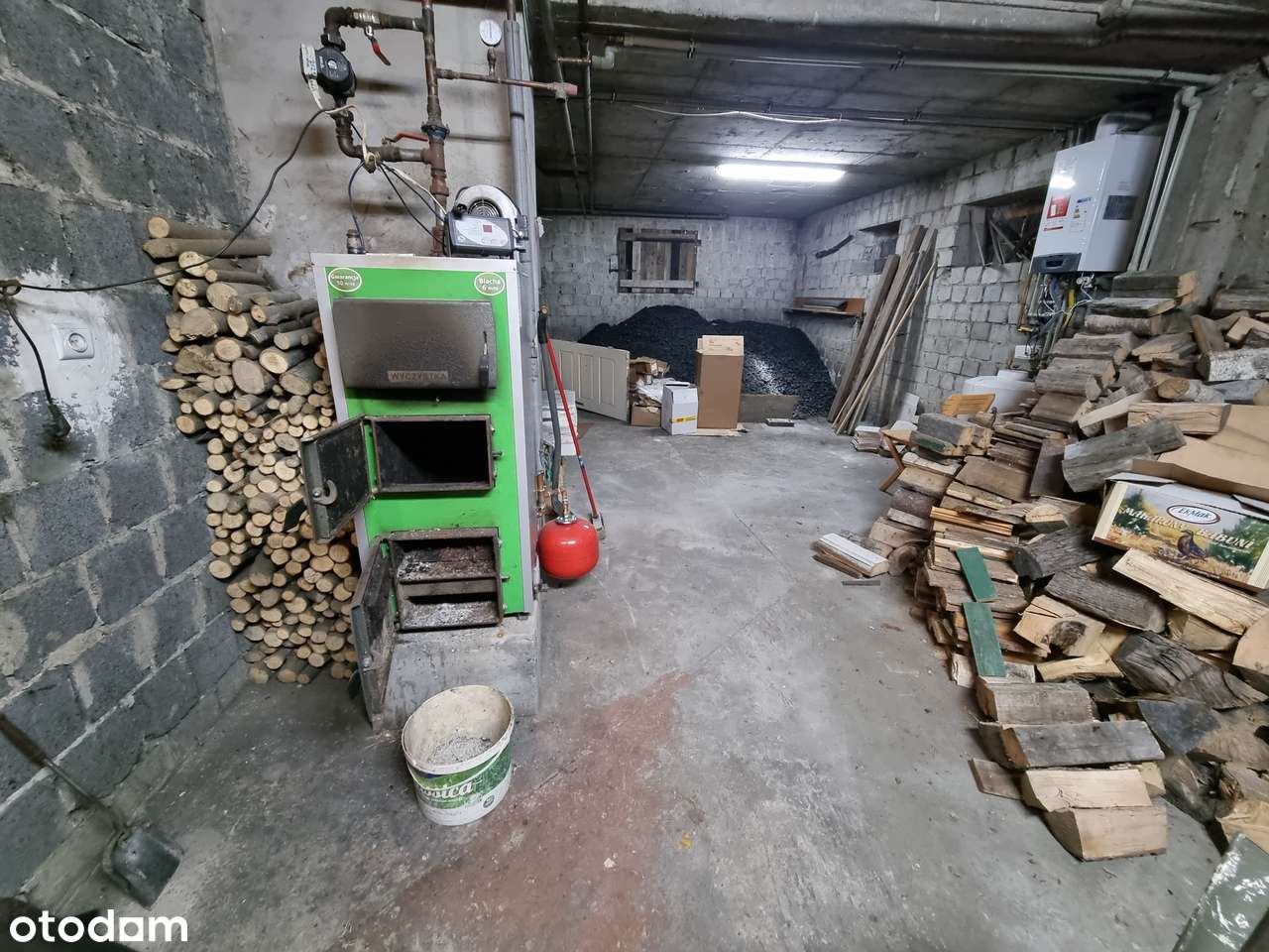 Dom z potencjałem - do zamieszkania lub pod działalność turystyczną-16