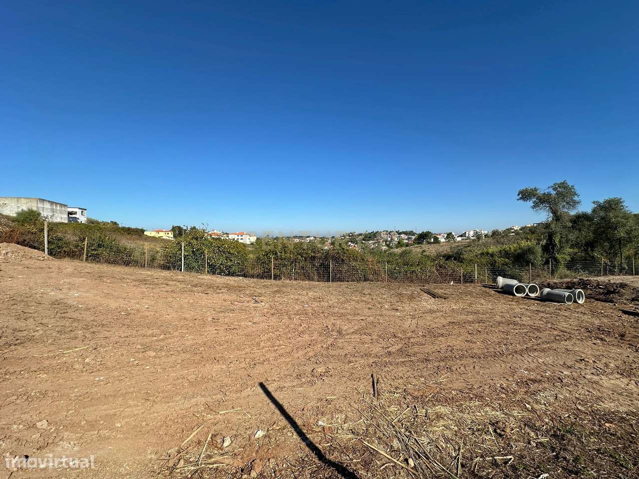 TERRENO URBANO - Grande imagem: 2/10