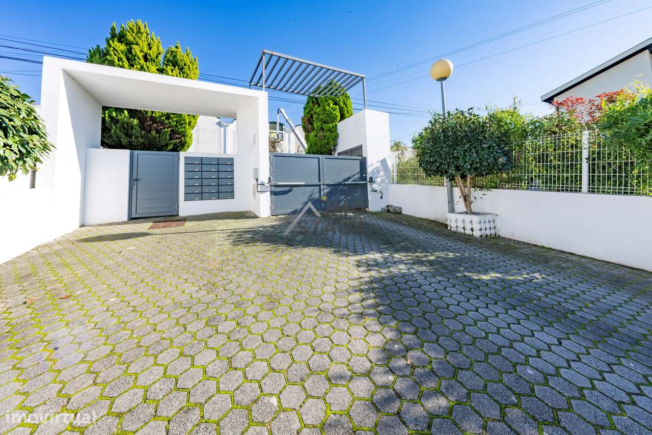 Moradia T3 de Luxo em Condomínio no Centro de Valongo-29