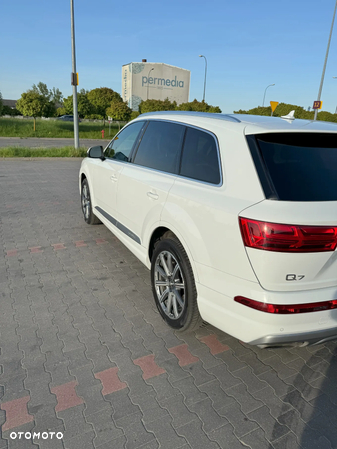 Audi Q7 - 7