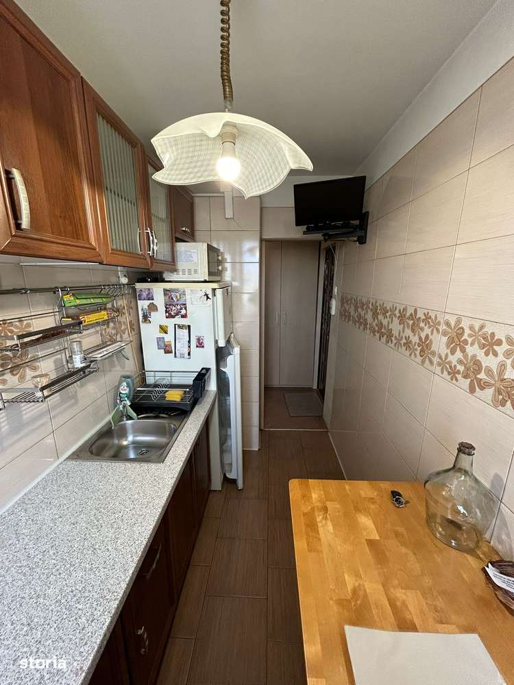 Garsoniera decomandata bloc mixt mobilata si utilata Drumul Taberei-3