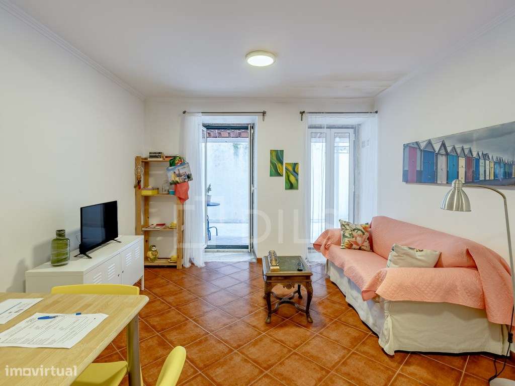 Prédio para reabilitação junto à Bica, Lisboa-4