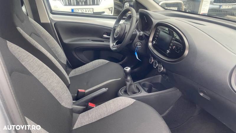 Toyota Aygo X 1.0l MT Active - 6