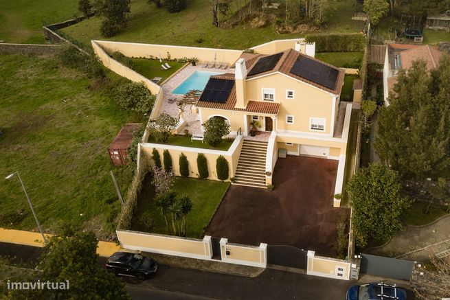 Moradia de Sonho em Zona Privilegiada-38