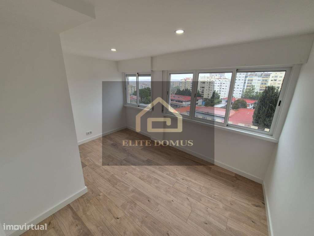 T2 Totalmente Remodelado - Parede, Cascais!-17