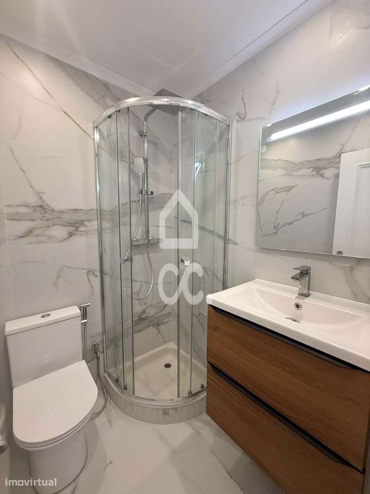 Apartamento T3 com Varanda e Arrecadação em Feijó-21