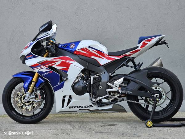 Honda CBR Honda CBR 1000 RR-R SP 30TH - 9