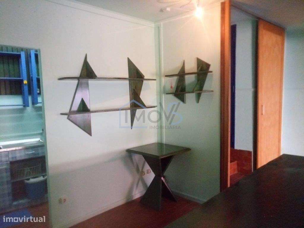 Moradia T3 mobilada com Vista  Rio  – Dornes-30