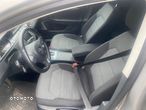 Volkswagen Passat 2.0 TDI Highline DSG - 8