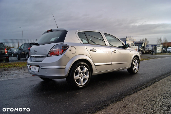 Opel Astra 1.6 Innovation - 5