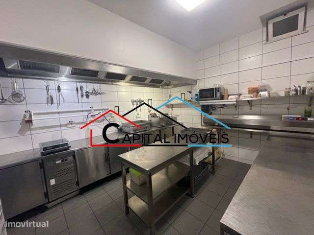 Hamburgueria em pleno funcionamento e excelente localização !-11