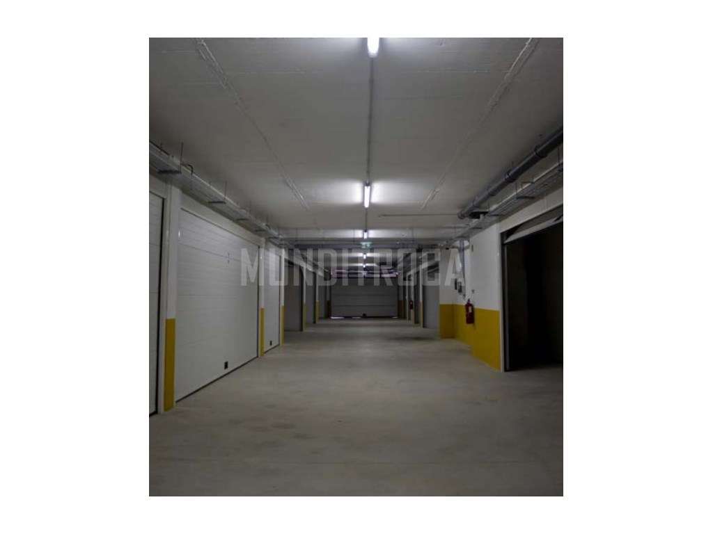 Apartamento T3 Novo Ferreiros - gar. 2 carros-13