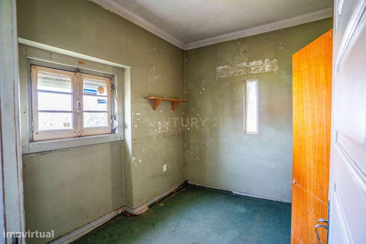 Apartamento T3 no centro das Caldas da Rainha-24
