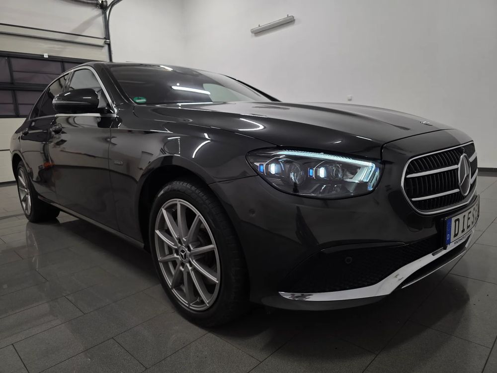 Mercedes-Benz E W213 (2016-2023) 300 de 9G-TRONIC AMG Line 2022