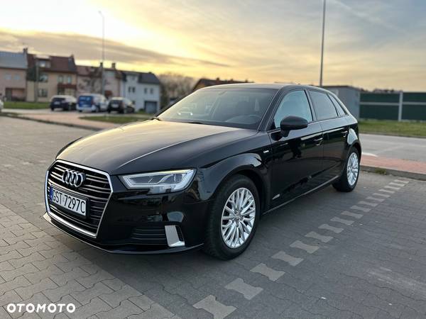 Audi A3 1.6 TDI Sportback S tronic sport - 1