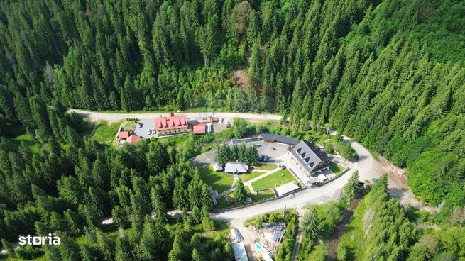 Hotel / pensiune 20 camere de vânzare în stațiunea Izvoare Maramureș-0