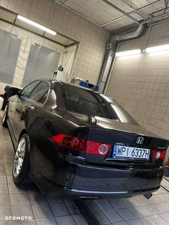 Honda Accord 2.0 Executive - 4