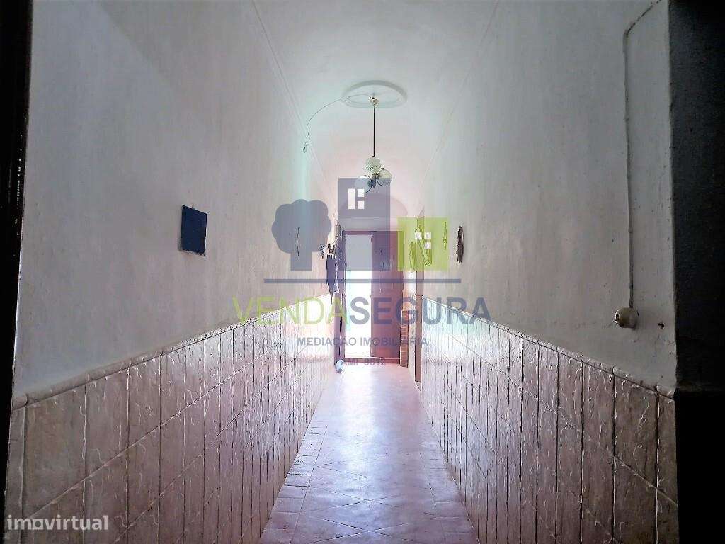 Moradia T4 com quintal | Santo Aleixo da Restauração - Grande imagem: 4/20