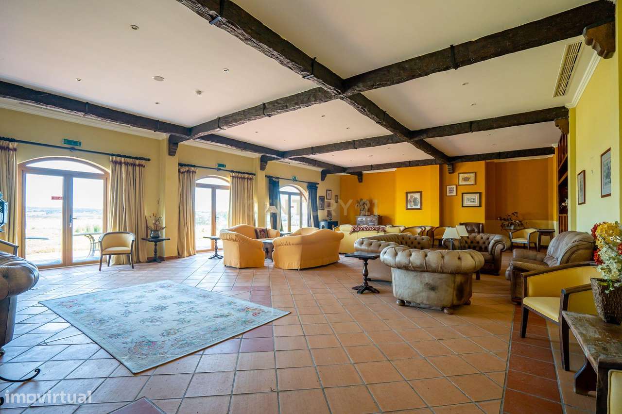 Herdade da Lameira com 50 Hectares, com Hotel, 2 Edifícios de Apoio, P - Grande imagem: 5/60
