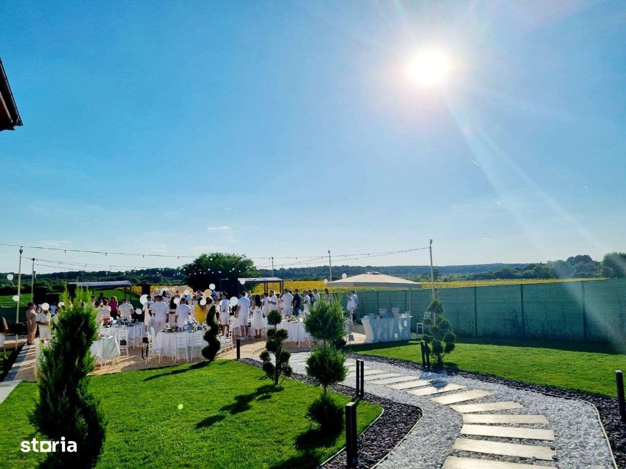 Vila petreceri piscina aniversari majorate onomastice - Imagine principală: 1/8