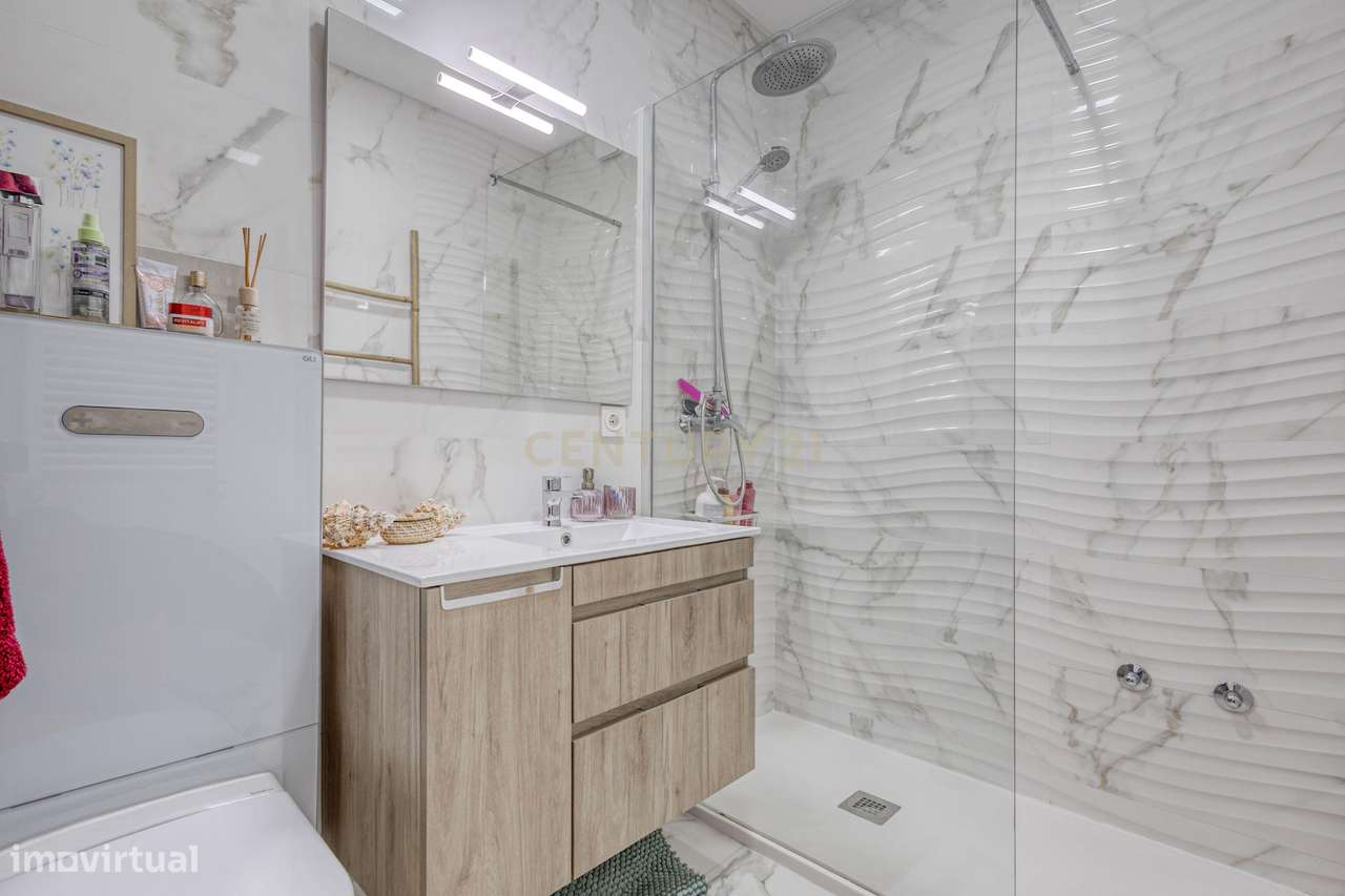 Espetacular T3 de 3 frentes a cinco minutos da praia da Granja-20