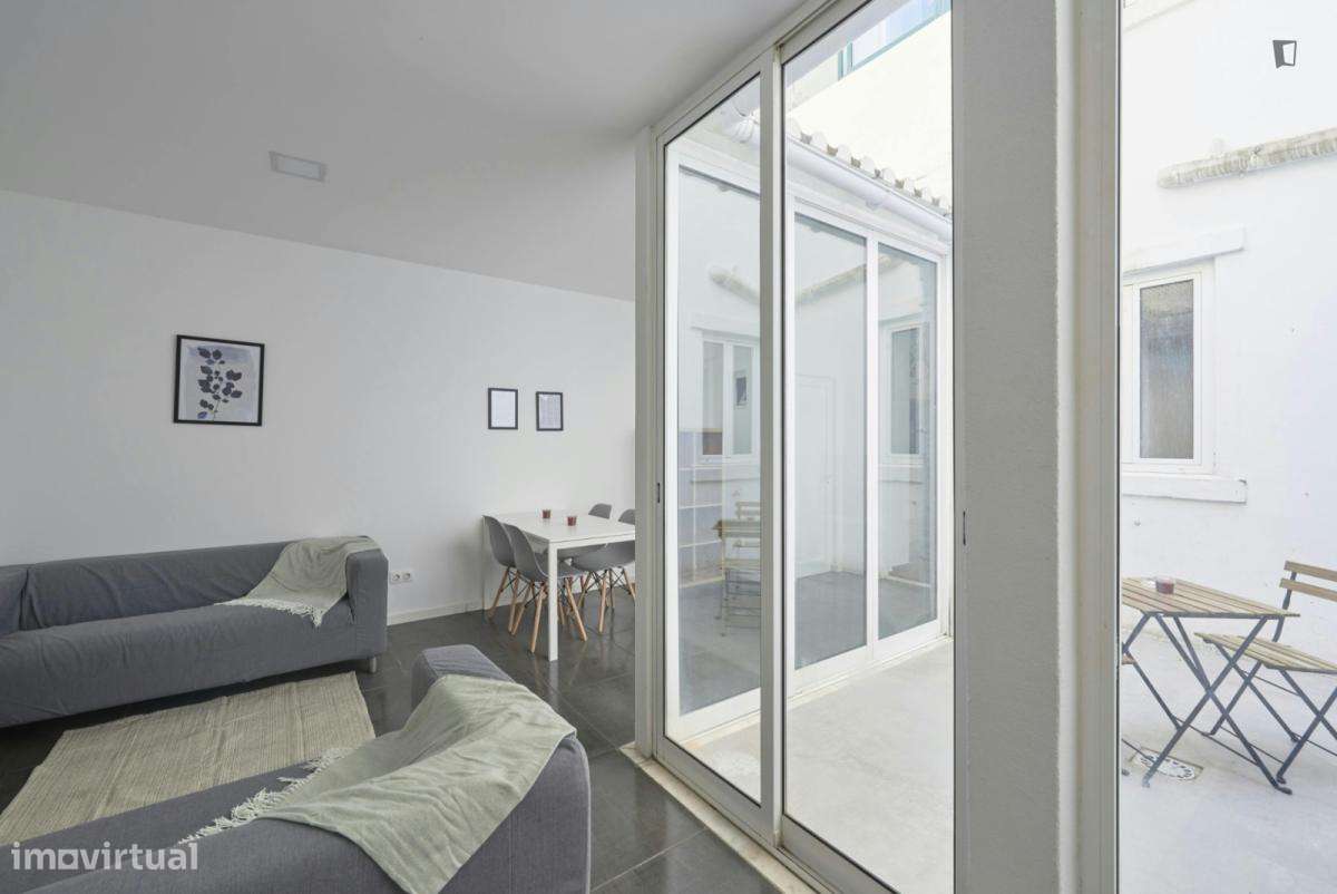 Quarto - localizado em Penha de França Lisbon - Grande imagem: 3/28