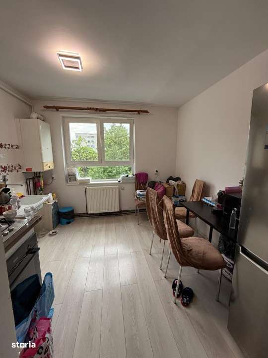 Vanzare - Apartament 2 camere, 47 mp utili, semidecomandat, etaj 3 din - Imagine principală: 5/7