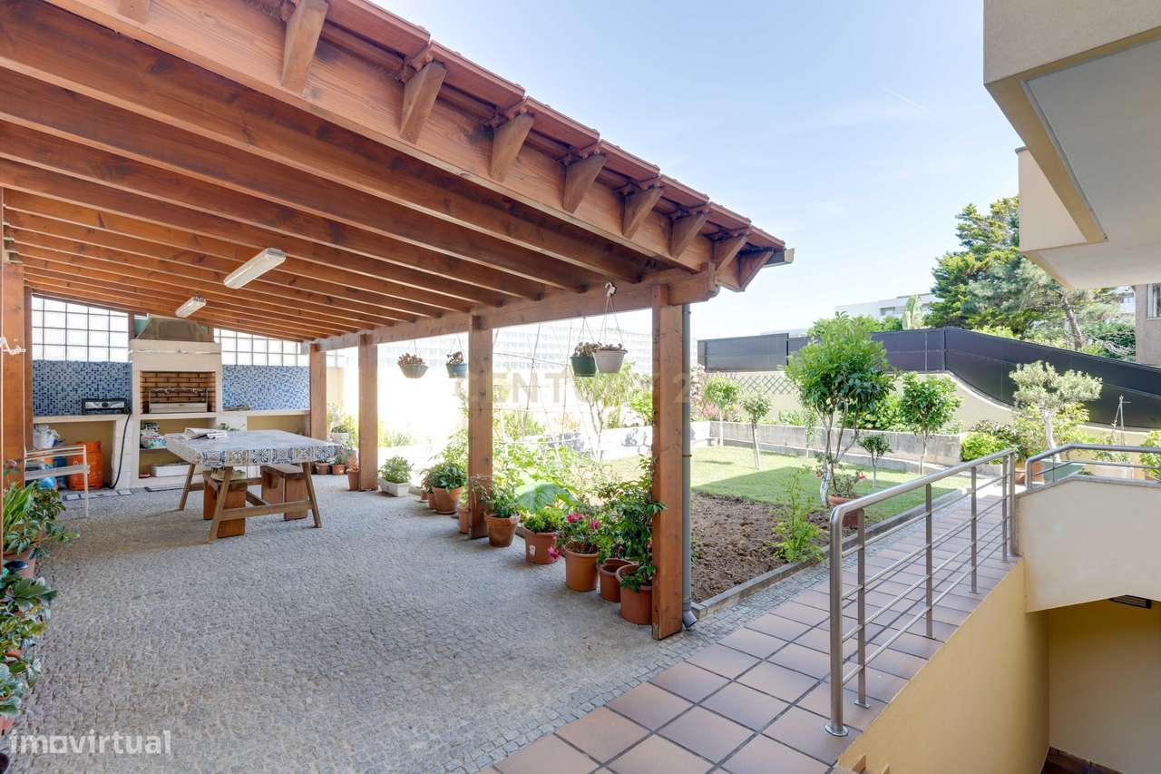 Moradia T3, Águas-furtadas + Cave com possibilidade +T1-27