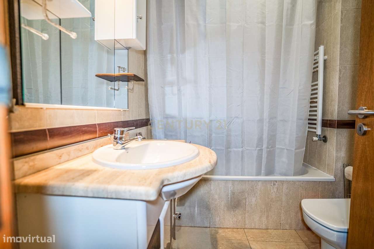 Apartamento T2 | Centro de Caldas da Rainha-11