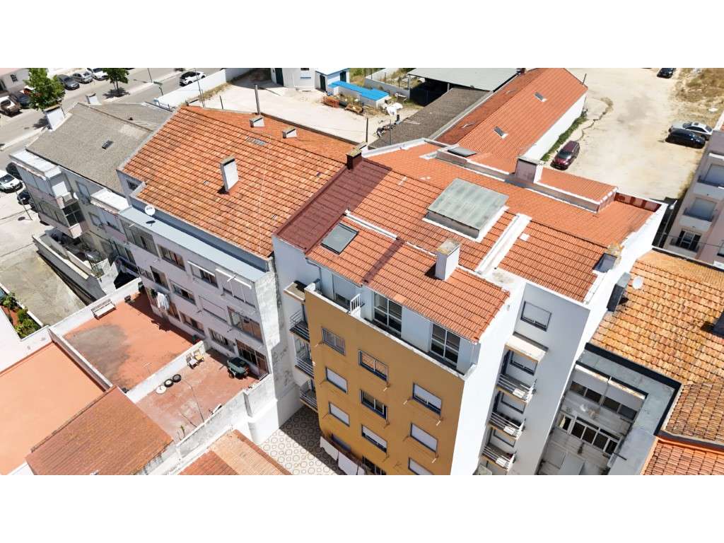 T3 Duplex com Garagem box, Terraços, Suite - Seminovo-54