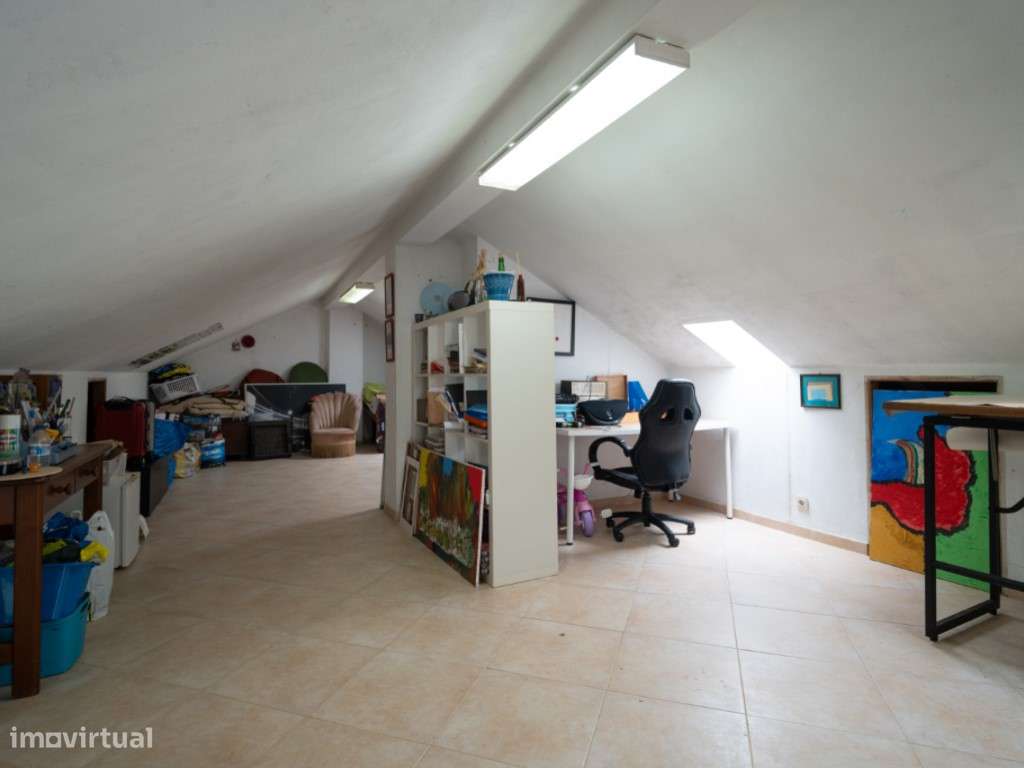 Apartamento T3 com varanda e vista deslumbrante para a Praia do Nor...-31