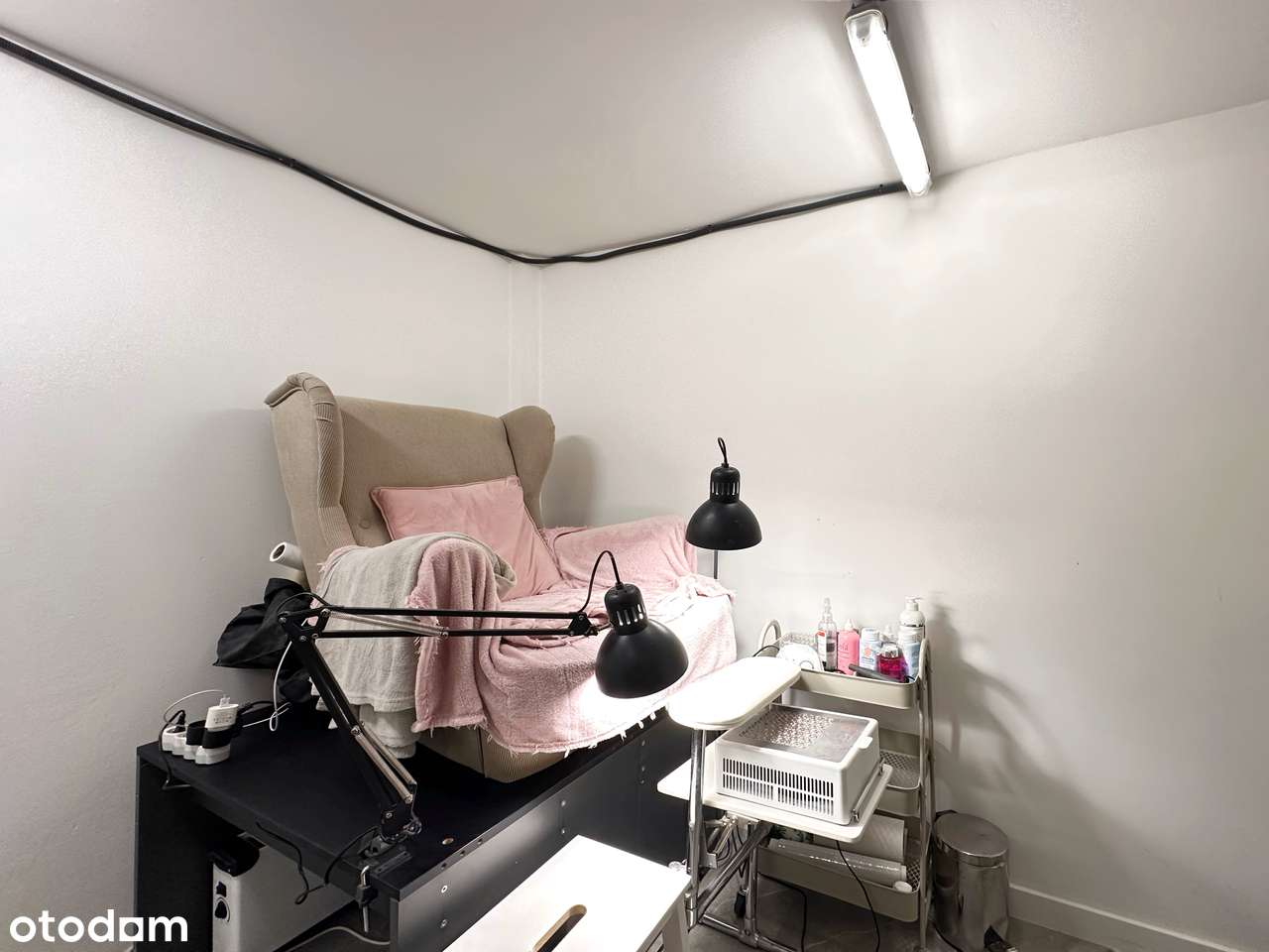 Salon beauty we Wrocławiu | sprzedaż po wartości wyposażenia-4
