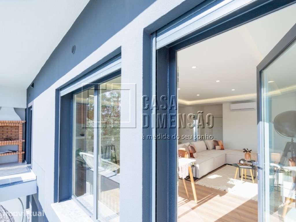 Moradia de tipologia T4+2 na melhor zona da Sobreda, com Piscina, G...-17