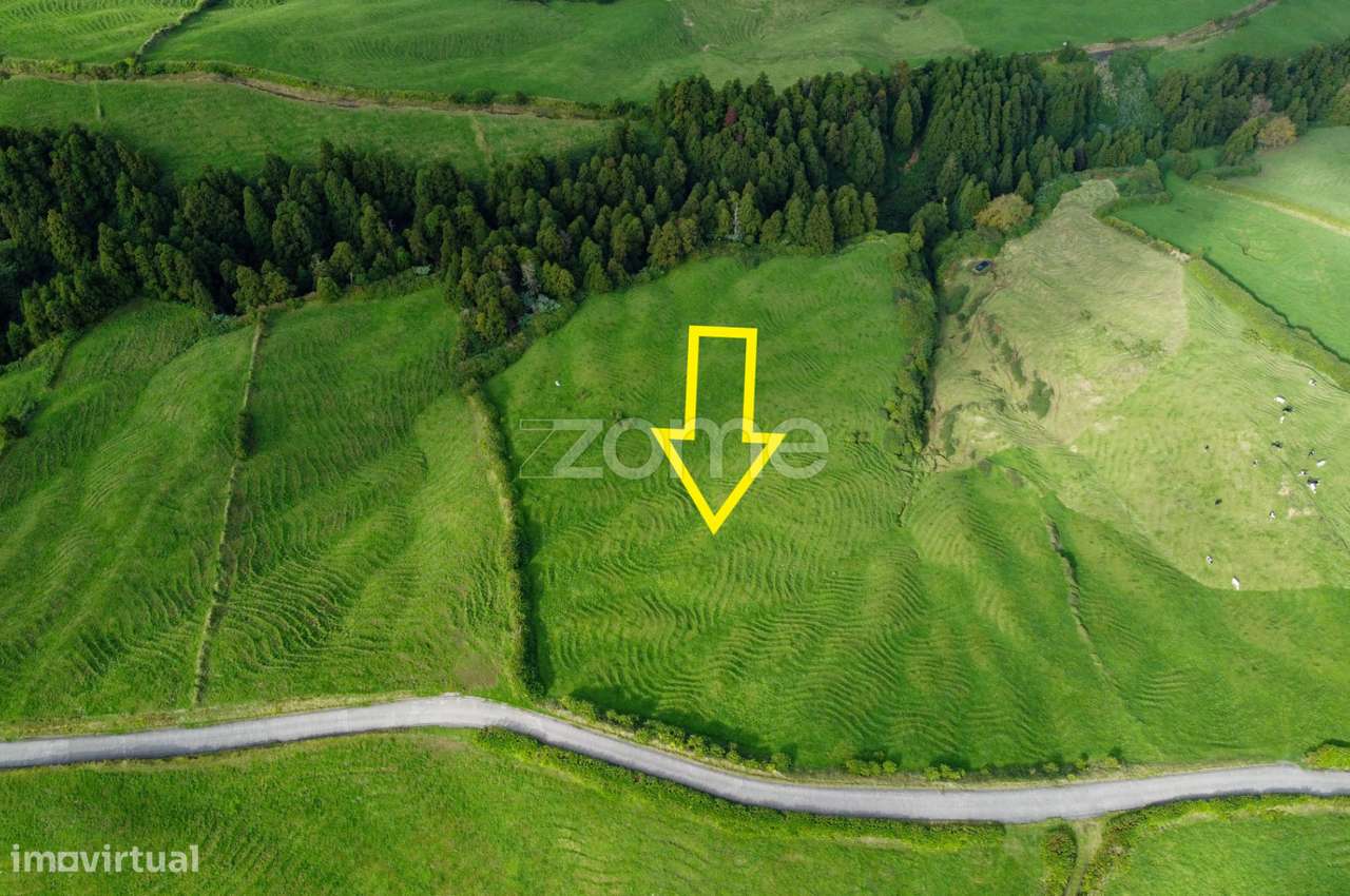 Terreno Rústico com 40.140m2 - Grande imagem: 2/8