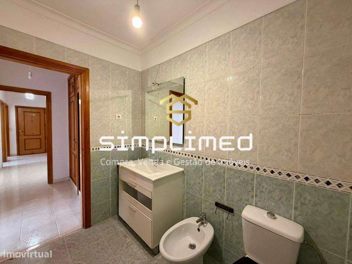 Apartamento T2 na Quinta do Conde ( NJ )-10