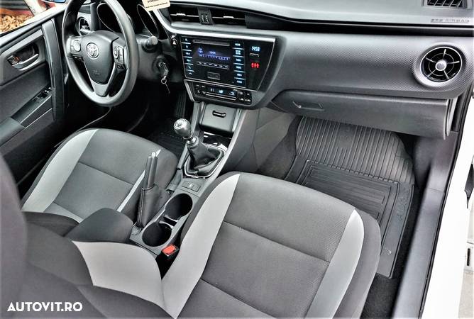 Toyota Auris 1.6 L Valvematic Luna - 13