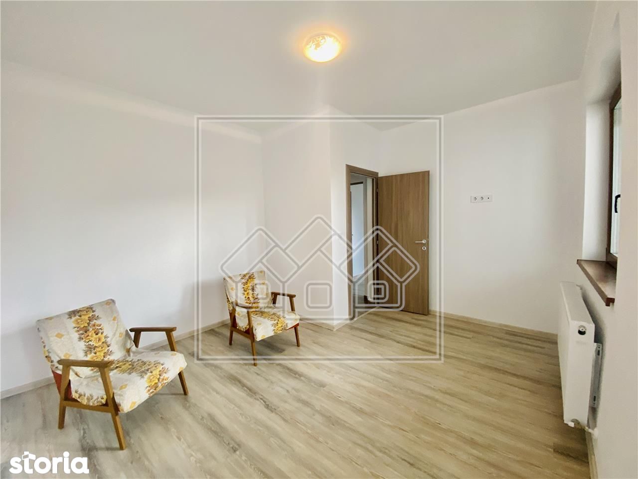 Apartament 3 camere - bucatarie separata, 2 terase, etaj 1\/2 | Tilis