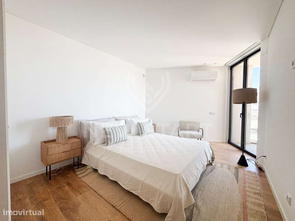 Apartamento T2 novo, garagem, piscinas, vista mar, Del Mar em Olhão-15