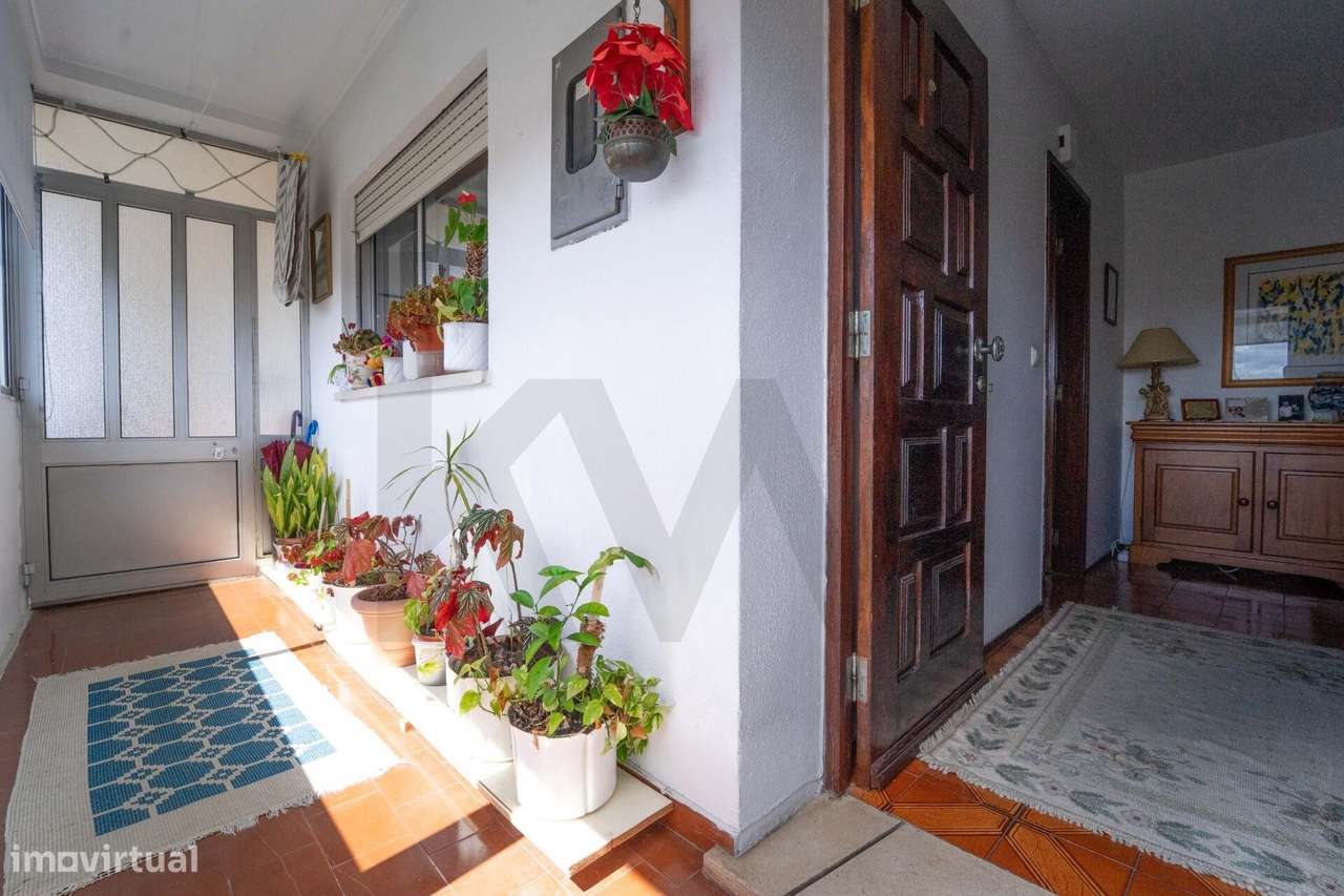 Apartamento T4 no Bairro da Relvinha (Coimbra) - Grande imagem: 3/32