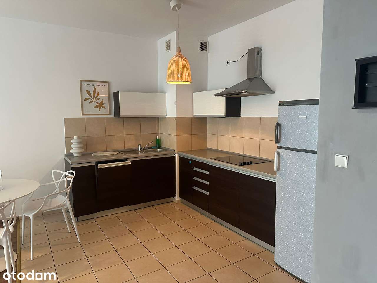 Komfortowe dwupokojowe mieszkanie – Platan Complex-2