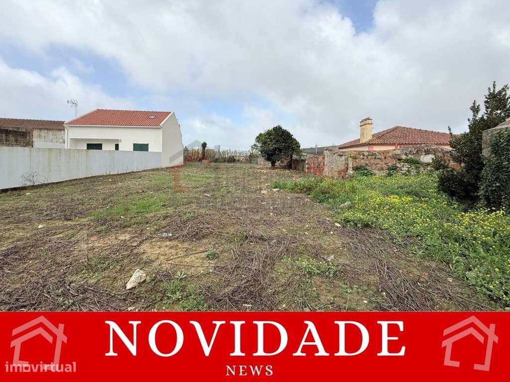 Terreno Urbano para Construção na Lourinhã-0