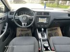 Volkswagen Jetta 1.6 TDI DSG Comfortline - 4