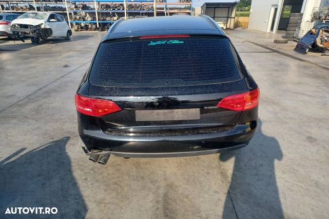 Usa fata dreapta Audi A4 B8/8K  [din 2007 pana  2011] wagon 5-usi 2.0 TDI MT (143 hp) - 4