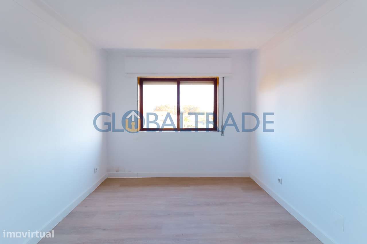 Apartamento T2 Renovado & Equipado em Rio Tinto-19