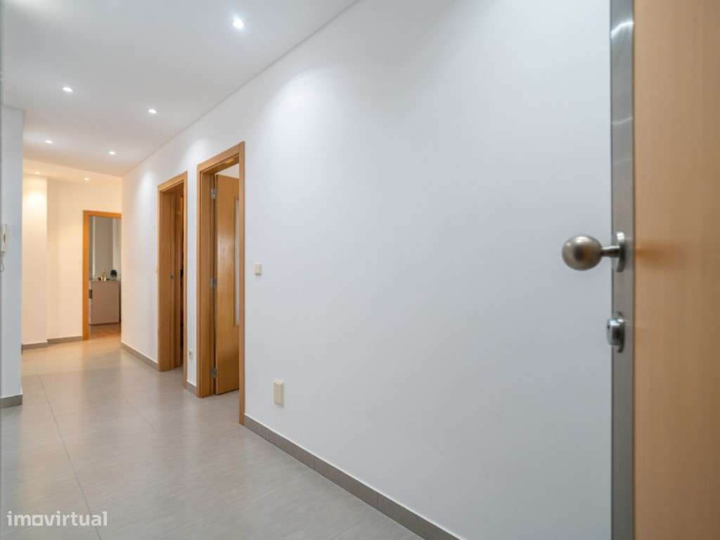 Apartamento T3 de excelentes àreas numa zona residencial calma da N...-22