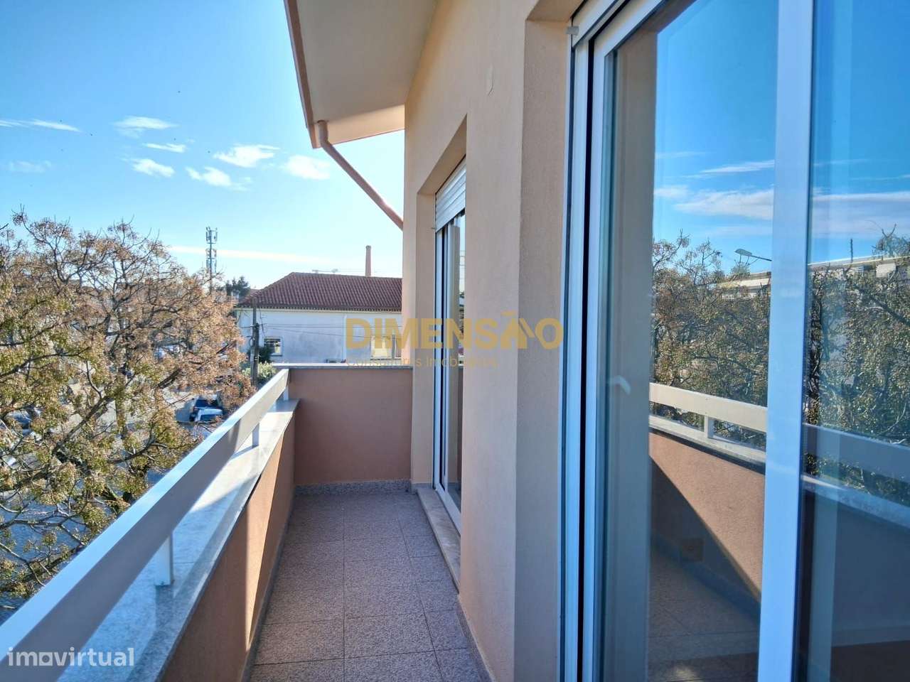 T3 em Águas Santas  Totalmente Remodelado com Garagem DCI159-20